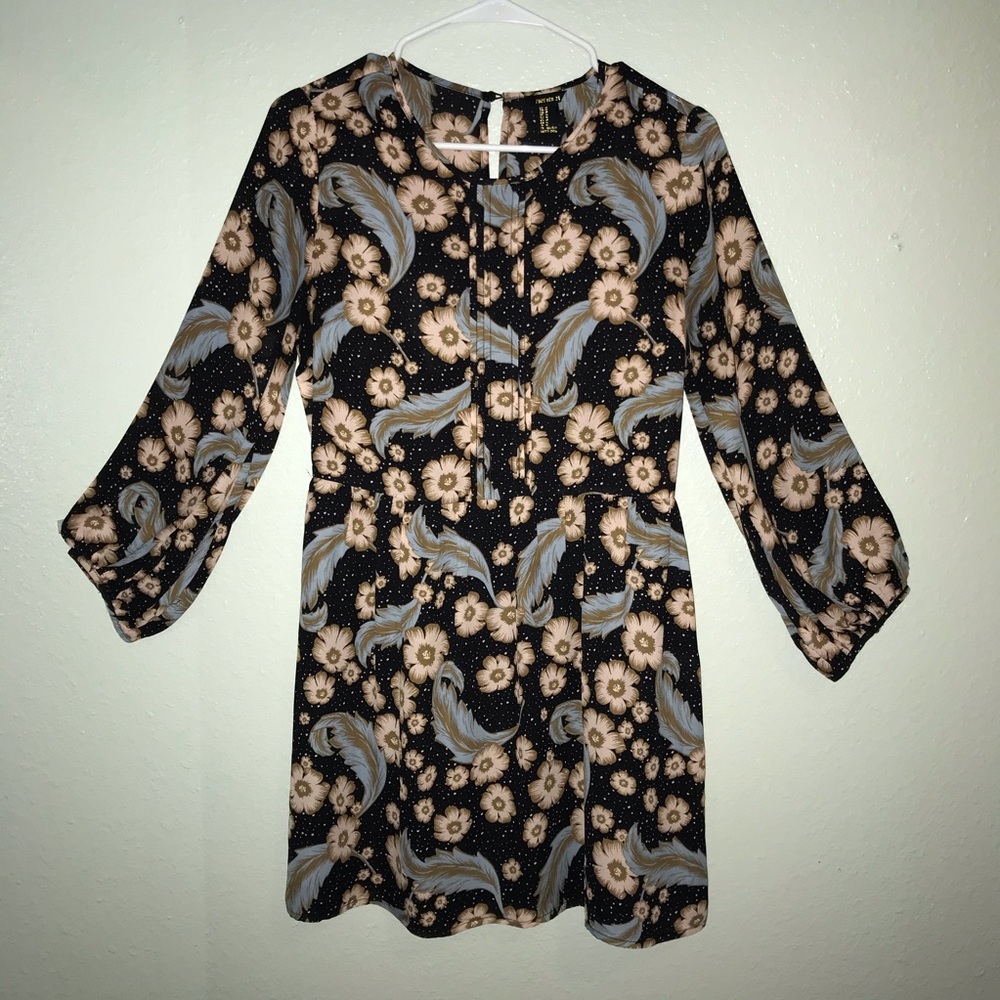 FOREVER 21 black feather printed dress